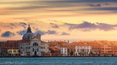 Giudecca Adası Venedik, İtalya'Le Zitelle (Santa Maria della Presentazione) Kilisesi'nin görünümü.