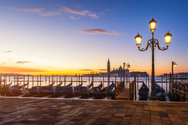 Venezia Con Famose Gondole All Alba Italia Gondole Laguna Venezia — Foto Stock