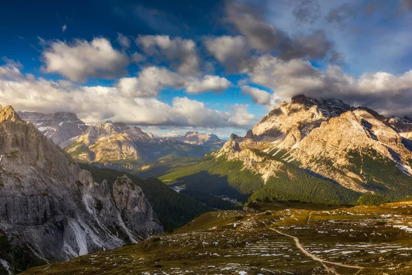 Gran Vista Del Parque Nacional Dolomitas Dolomiti Famosa Ubicación Tirol — Foto de Stock