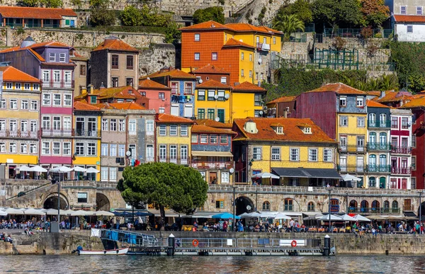 Szcenírozott Kilátás Porto Óvárosi Móló Építészet Felett Duoro Folyó Porto — Stock Fotó