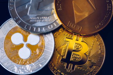 Bitcoin, Etherium, Ripple, Litecoin içeren kripto para birimleri. Kripto para sistemi yeni dijital para. Önde Bitcoin var. Bitcoin en önemli kripto para birimi.
