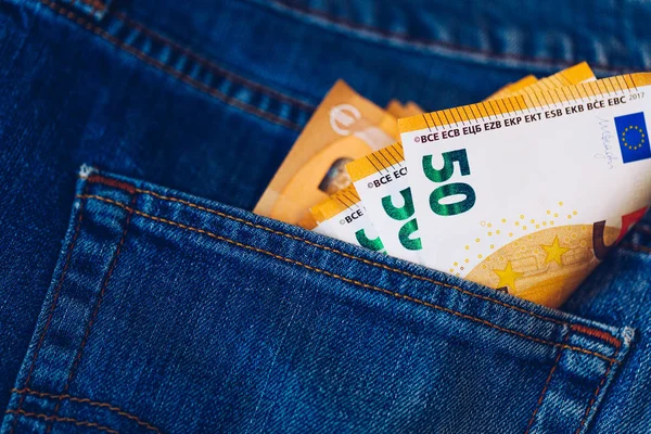 Kot Pantolon Cebinde Avro Faturaları Kotun Arka Cebindeki Euro Banknotları — Stok fotoğraf