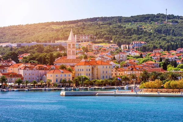 Supetar Ciudad Isla Brac Croacia Vista Desde Mar Pintoresca Vista — Foto de Stock