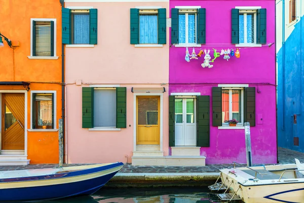 Colorida Ventana Una Casa Isla Veneciana Burano Venecia Fachada Las — Foto de Stock