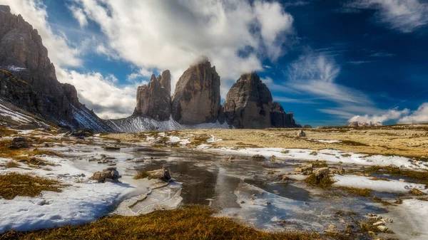 Weergave van het Nationaalpark Tre Cime di Lavaredo, Dolomieten, Zuid — Stockfoto