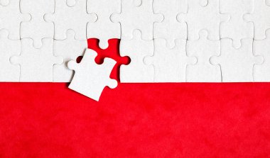 Eksik parça ile yapboz. Eksik bulmaca parçaları. Kavram