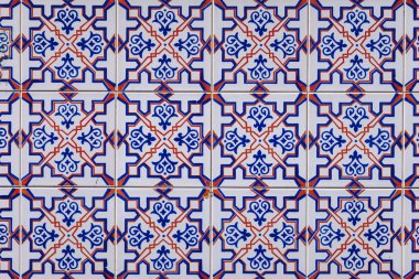 Azulejo Portekizce veya İspanyol boyalı, tin-sırlı bir şeklidir, 