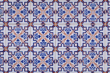 Azulejo Portekizce veya İspanyol boyalı, tin-sırlı bir şeklidir, 