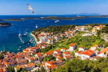 Kasaba Hvar, Hırvatistan ile önünde muhteşem adalar, görüntüleme 