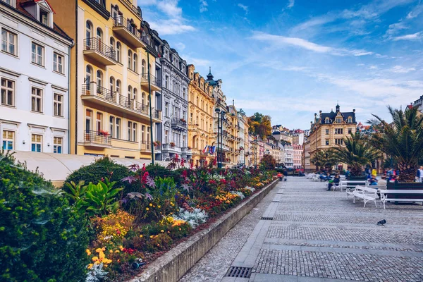 Podzimní pohled na staré město Karlovy Vary (Karlovy Vary), Česká Republ — Stock fotografie