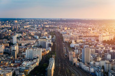 Yukarıdan Paris siluetinin üst görünümü. Avrupa'nın başlıca simge leri
