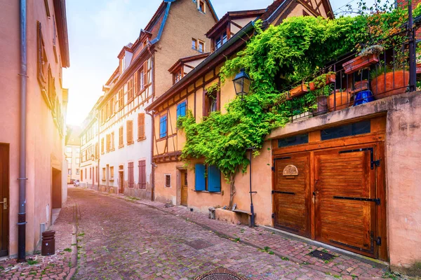 Colmar, Alsace, France. Petite Venice, water canal and tradition — Stock Photo, Image