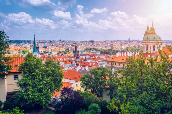 Prague red roofs and dozen spires of historical Old Town of Prag — Stock Photo, Image