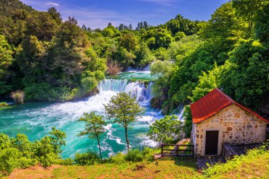 Şelaleler Krka, Milli Parkı, Dalmaçya, Hırvatistan. Krka görünümünü 