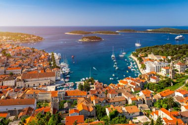 Kasaba Hvar, Hırvatistan önünde muhteşem adalar, görüntüleyin. Harb