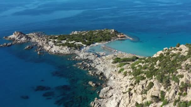 Kostnad För Sardinien Punta Molentis Halvö Utsikt Över Vackra Stranden — Stockvideo