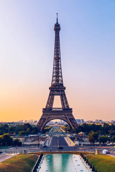 Torre Eiffel Verano París Francia Panorama Escénico Torre Eiffel Bajo — Foto de Stock