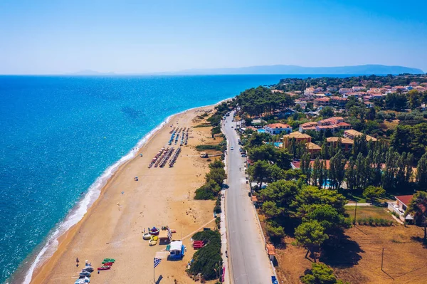 Skala Beach manzarası yukarıdan, Cephalonia, Yunanistan. Yunanistan 'ın Kefalonia adasındaki Skala' nın ünlü plajı. Beethe Skala plajı, Kefalonia adası, İyon denizi, Yunanistan. 