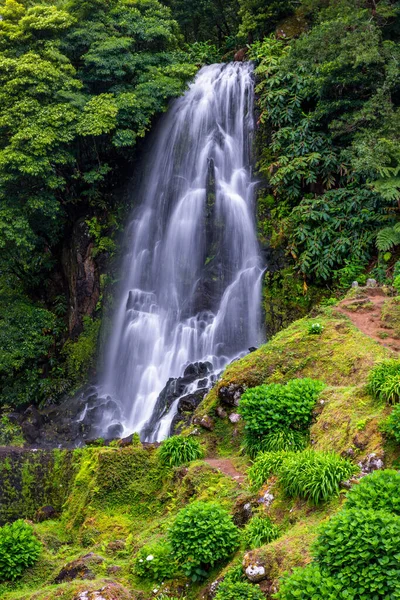 Cascada Parque Natural Ribeira Dos Caldeiroes Sao Miguel Azores Portugal — Foto de Stock