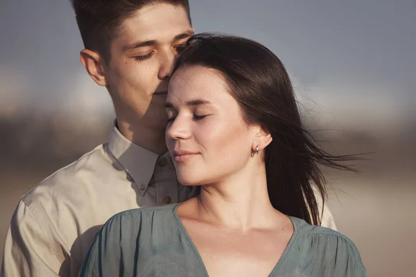 Retrato Una Pareja Amorosa Ternura Hombre Una Mujer — Foto de Stock