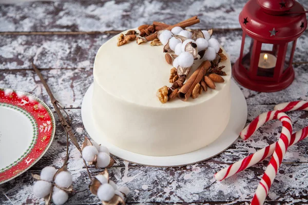 Decorated Designer Sweet Delicious Birthday Cake — Stock Photo, Image