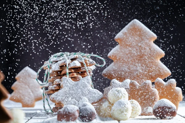 Winter Snowing Zinyaya Composition Sweet Cakes — Stock Photo, Image