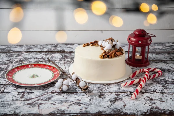 Decorated Designer Sweet Delicious Birthday Cake — Stock Photo, Image