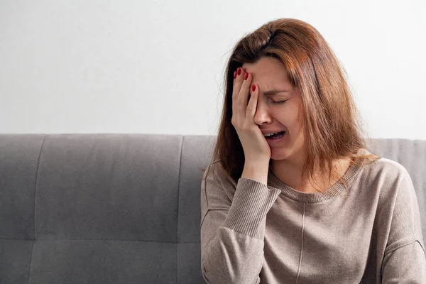 Vrouwelijke Depressie Portret Van Een Jonge Vrouw Van Boos — Stockfoto