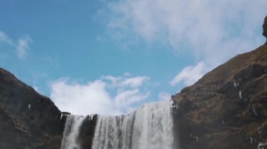 Kış şelale İzlanda clsoe-up