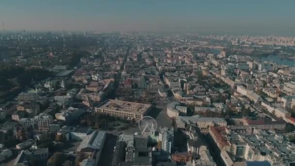 Luchtfoto van de stad Kiev — Stockvideo