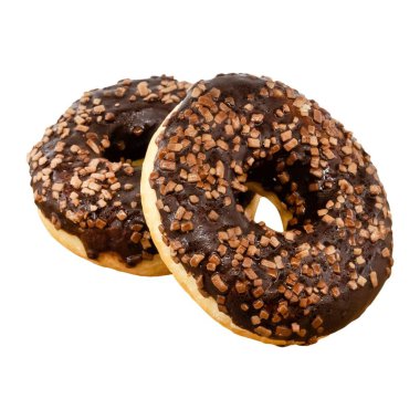 İki çikolatalı donut ve üzerine çikolata parçacıkları serpilmiş.