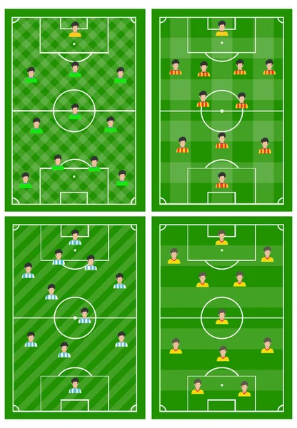 Conjunto de cuatro campos de fútbol con un esquema diferente de jugadores en el campo — Vector de stock