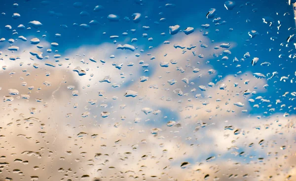 Cachoeiras Janela Com Nuvens Borradas Fundo — Fotografia de Stock