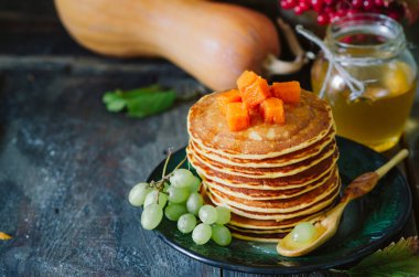 Sonbahar kahvaltı kabak krep ile