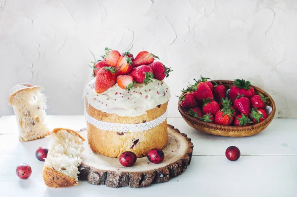 Pastel Pascua Kulich Tradicional Ruso Ucraniano Pan Pascua Paska Enfoque —  Fotos de Stock