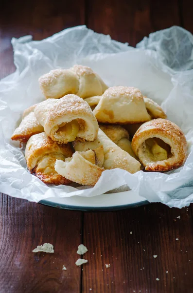 Colazione Con Piccoli Croissant Fatti Casa Stile Rustico — Foto Stock