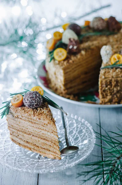 Winter Homemade Birthday Honey Cake Wooden Table Rustic Style — Stock Photo, Image