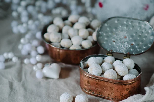 Bolinhos Neve Inverno Pote Cobre Vintage — Fotografia de Stock