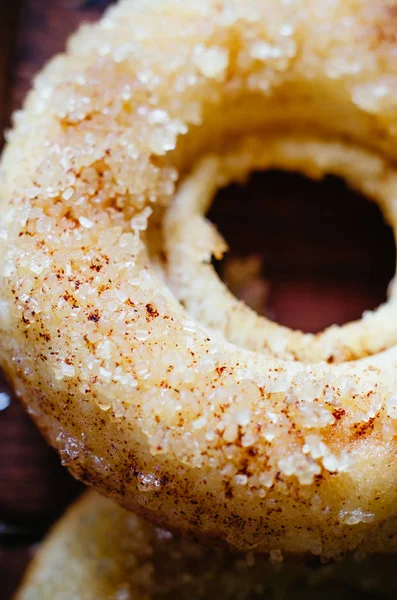 Colazione Con Ciambelle Fatte Casa Con Zucchero Alla Cannella — Foto Stock