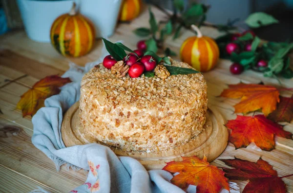 Őszi Torta Alma Paradise Díszített Őszi Csendélet Tortát Hagyományos Orosz — Stock Fotó