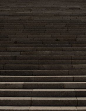 Şehrin dışındaki geniş hasarlı taş merdivenler / merdivenler soyut, tasarımcı kullanımı için desenli arka plan.