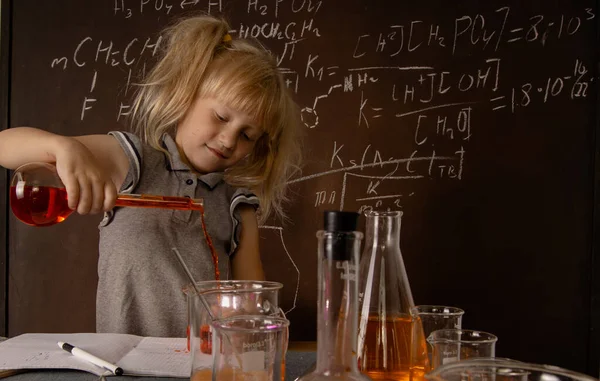 Curious Little Blonde Girl Test Tubes Pouring Orange Colorful Liquid — Stock Photo, Image