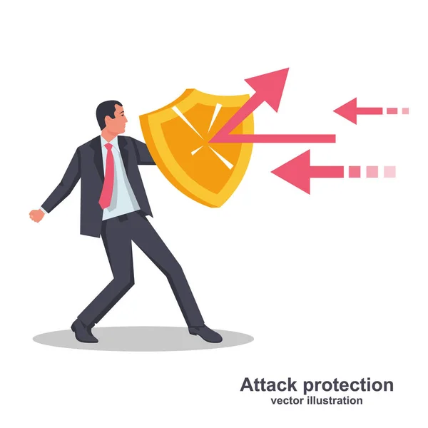 Protezione dagli attacchi. Uomo d'affari detiene uno scudo di difesa dagli attacchi — Vettoriale Stock