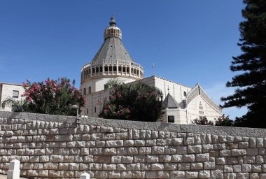 Nasıra, İsrail - 10 Mayıs 2019: Nasıra 'nın merkezindeki Kilise Bazilikası
