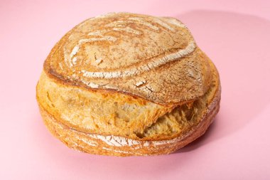 Ekşi hamurlu beyaz buğday ekmeği. Kapatın.