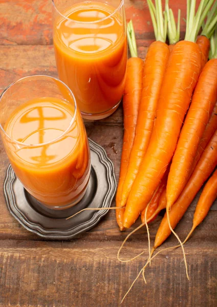 Smaklig Hälsosam Naturlig Söt Vegetabilisk Dryck Färsk Ekologisk Morotsjuice Klar — Stockfoto