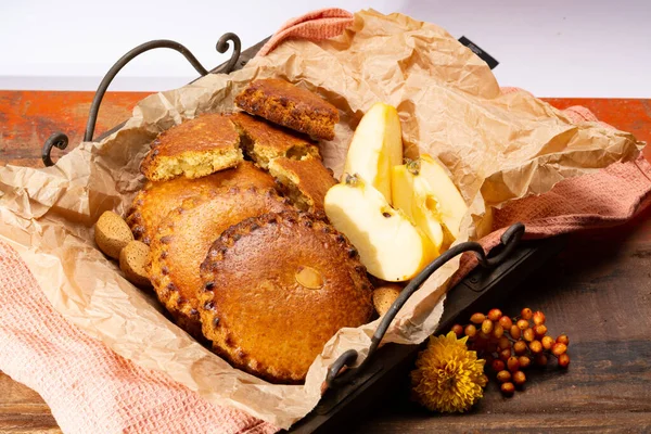 Galletas Caseras Holandesas Redondas Llenas Manzanas Almendras Postres Otoño Invierno — Foto de Stock