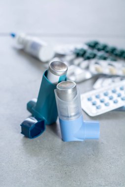 Astım, bronşit, akciğer hastalıkları, ilk yardım ilaçları.