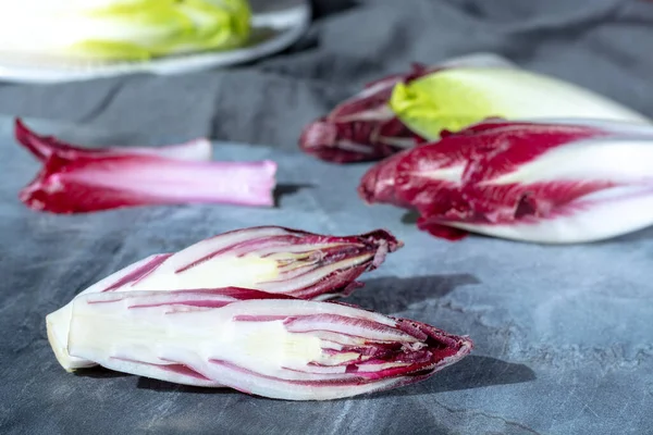 Gruppo Indivie Fresche Verdi Belghe Cicoria Radicchio Rosso Noto Anche — Foto Stock