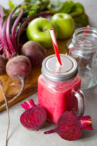 Healthy dietary detox food, fresh smoothie frim young red beets and apple — Stock Image Healthy Dietary Detox Food Fresh Smoothie Frim Young Red Beets Royalty Free Stock Images